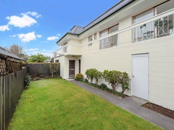 Affordable DGZ Home / Investment
