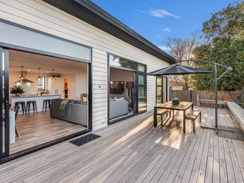 Beautiful Modern Living in Milson