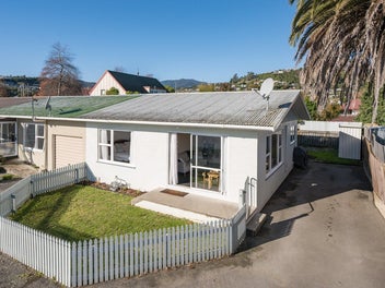 Move-in Ready on Marsden Road!