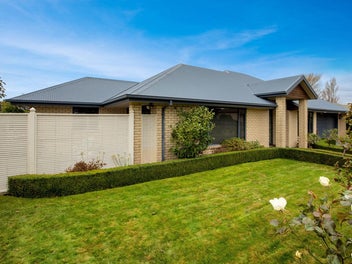Hurry! 5-Bedroom Home Must Be Sold - Act Fast!
