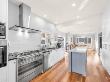 SIMPLY MOVE IN AND ENJOY