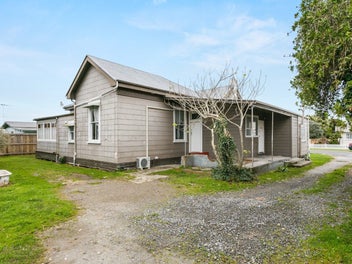 Image 1 of 6