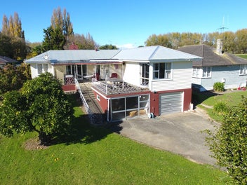 Image 1 of 20