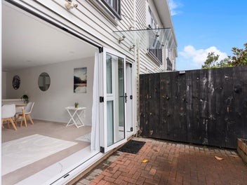 Modern, Low-Maintenance Living in a Prime Location