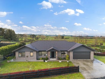 Room to Live, Grow & Entertain in Pokeno!!