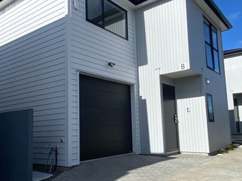 Image 1 of 14
