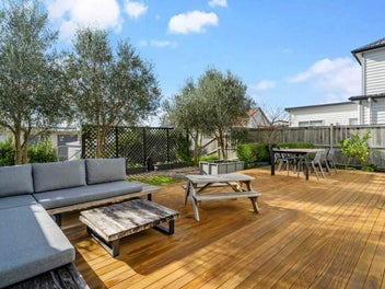 Spacious and Sunny Sanctuary