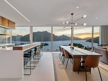 Prestige living – Queenstown Hill masterpiece
