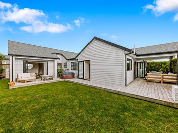 Stylish and Spacious Single-Level Living
