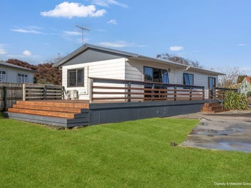Cosy home, great location, potential plus !!