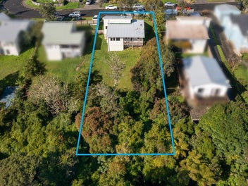 1970s Classic in Beach Haven - Huge Potential!