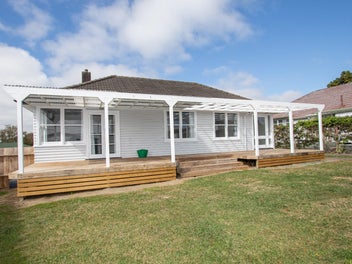 Image 1 of 20