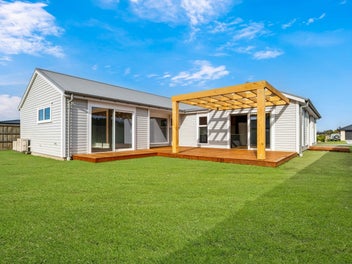 Luxury Living on Plover