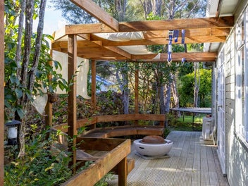 Tranquil Bush Retreat