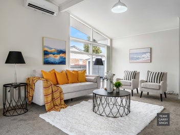 A Fresh Start on a Full Site - 999sqm of potential