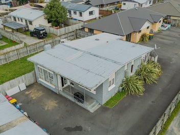 Opportunity Knocks in Frankton!