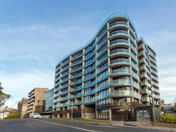 Step Into style – One bedroom that has It all