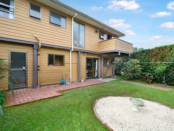 A Rare Find: Flexible Living + Room for Guests +
