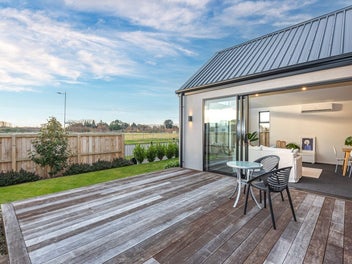 Contemporary, comfort and style!