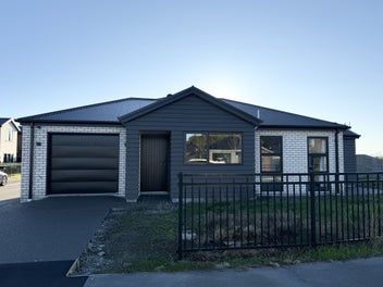 Image 1 of 10