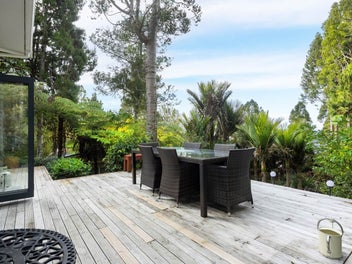 Tranquil Living On Desirable Tawini