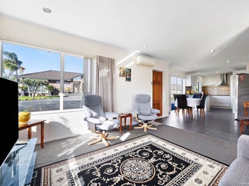Easy-Care Living in a Prime Location