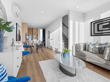 3 plus 1 Bed Reserve Outlook & Sky Tower Views