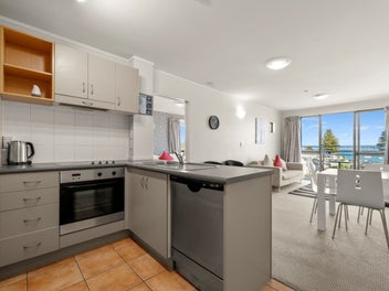Bay Views and Barefoot Living