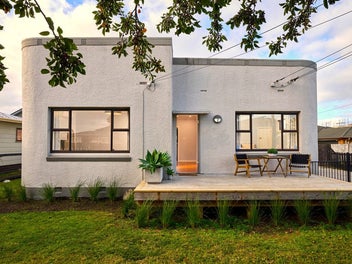3 bedroom- Prime Location in Mangere East
