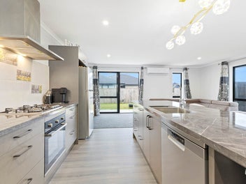 Motivated Vendor Alert - Modern Build, Great L...
