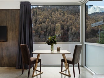 Boutique escape. Unrivalled location.