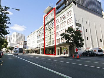 CASH COW! Freehold Studio by the Uni rented $300pw