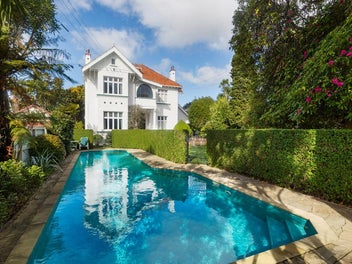 Fall in love with a Mt Albert treasure