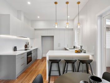 Villa Charm, Modern Soul