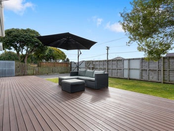 Affordable! Freehold! Extremely Motivated Vendor!