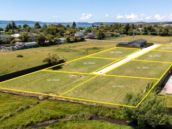 Sought-after Holden's Bay Sections