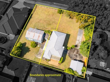 Flat 718sqm Section