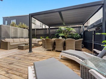 Modern, spacious, move-in ready