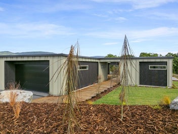 Image 1 of 21