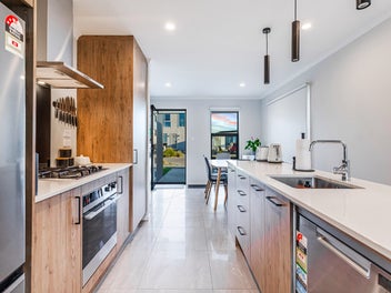 Single-Level Living: Your Dream Home Awaits!