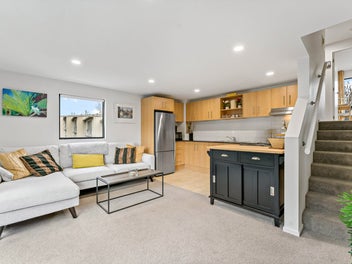 Light Filled Freehold Apartment with Park Views