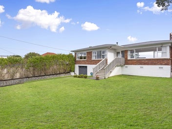 AUCTION! This Wednesday from 4pm