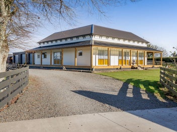 Character Home, Amazing Sheds and Land