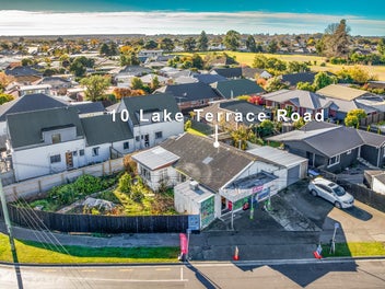Reno Or Re-develop! AKL Owner says SELL!