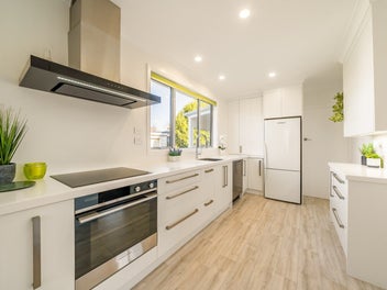 A Dream Kitchen for You and Space for the Kids