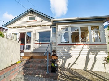 CHARMING HATAITAI HOME