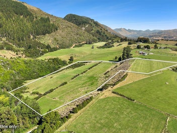 Amazing Lifestyle Opportunity in Golden Bay