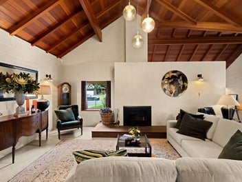 Architectural Family Gem With Heart