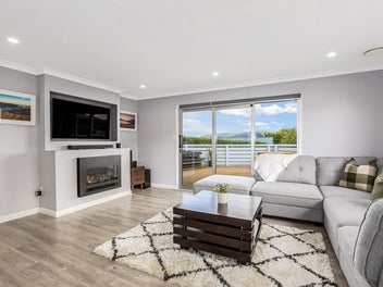 Sunsets & Modern Living - This One's a Must-See!