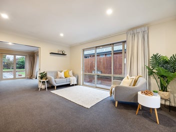 Sought after location with sun, space & privacy